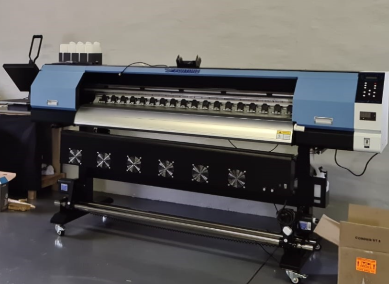 Fortune South Africa Showcasing Large Format Printer And Inks At Sign
